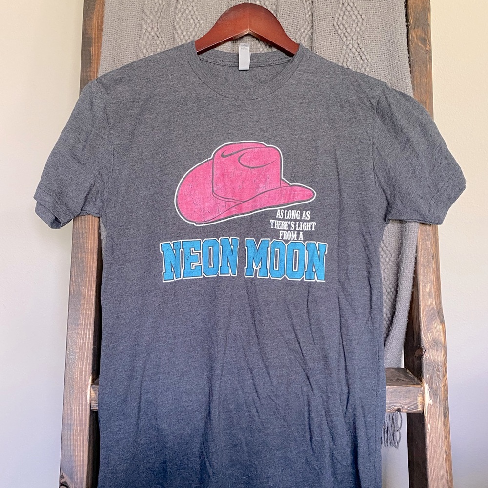 Graphic T
